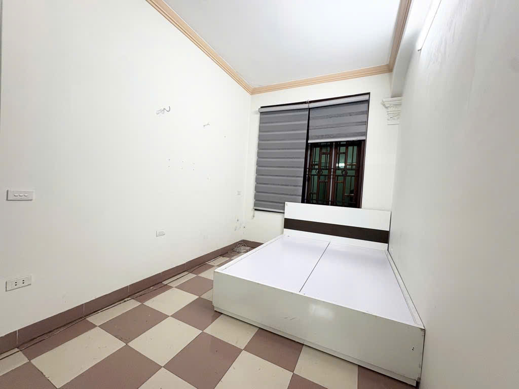 Tam trinh yên sở bán 107M tặng nhà phân lô X2B 2 mặt ngõ ô tô dừng đỗ kinh doanh hoàng mai