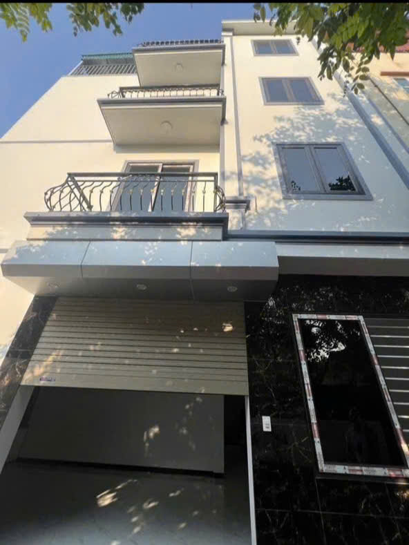 SIÊU PHẨM CỰC MỚI NHÀ 4 TẦNG NẰM SÁT TRƯỜNG HỌC CẤP 3 .HOÀI ĐỨC A. SƠN ĐỒNG .HOÀI ĐỨC. HÀ NỘI GIÁ CHỈ 5 TỶ. NHANH