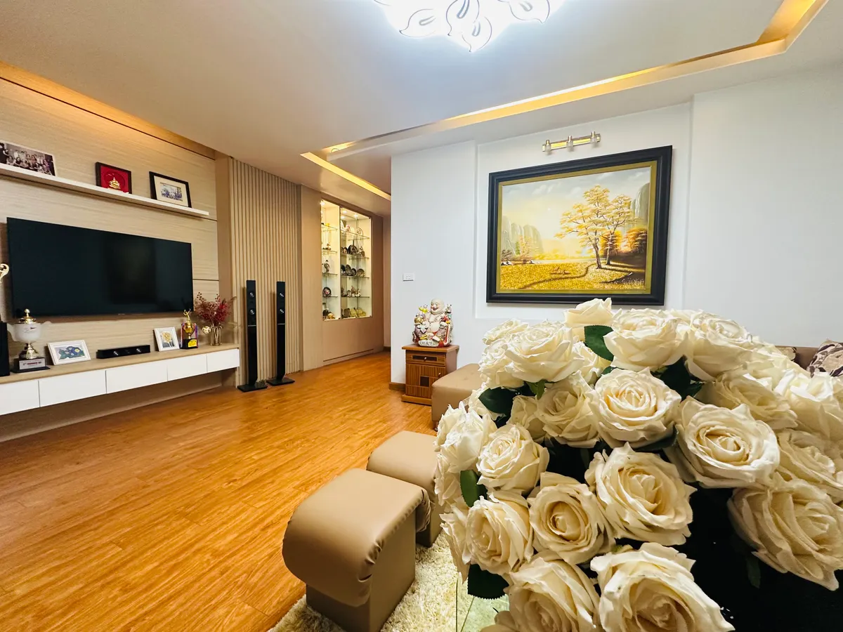 BÁN NHÀ ĐẸP LÊ TRỌNG TẤN – THANH XUÂN- 10M RA PHỐ – NHÀ 2 THOÁNG – GẦN ROYAL CITY