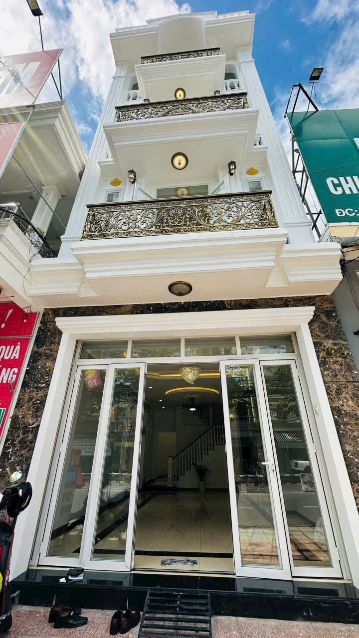 Bán nhà mới mặt tiền Đường Lê Hồng Phong - Phường Nam Nha Trang.