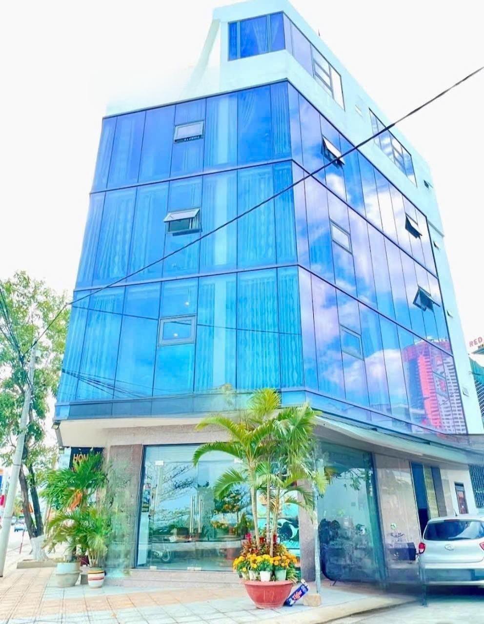 BÁN NHANH TÒA NHÀ PHỐ LÔ GÓC KINH DOANH NGHỈ DƯỠNG VIEW BIỂN PHẠM VĂN ĐỒNG NHA TRANG GIÁ BÁN 17 TỶ 500 TRIỆU 11 PHÒNG