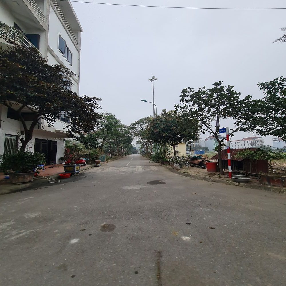 Bán nhà 111m2/7m MT, 3 tầng, Đông Dư, GL. Ô tô thông, gần cầu Thanh Trì. 11.x tỷ. Lh 0989894845