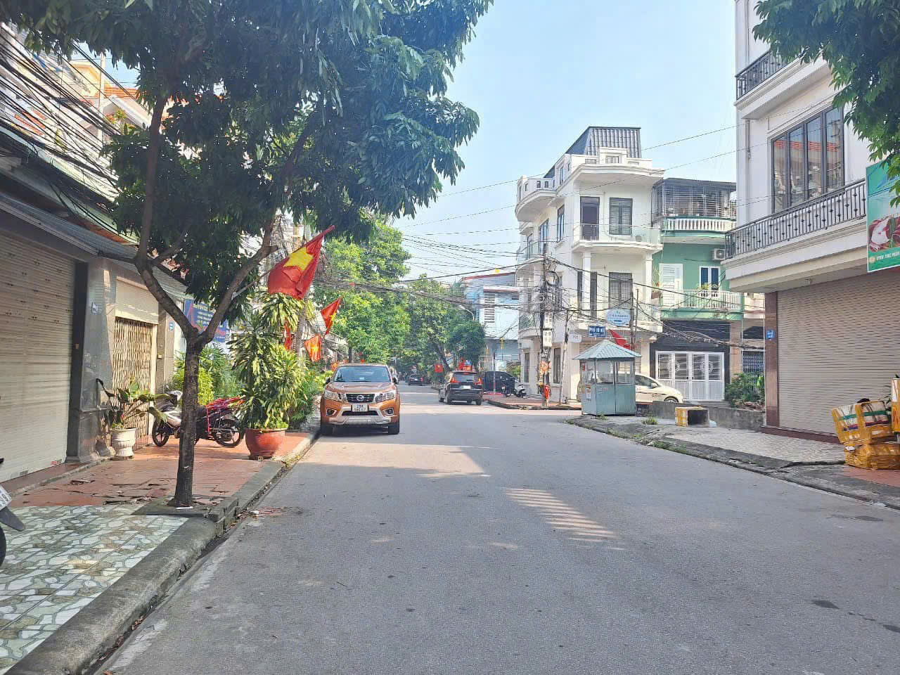 Bán nhà 1 tầng mặt đường Trại Lẻ - Vỉa hè 6m - Vị trí đẹp không quy hoạch