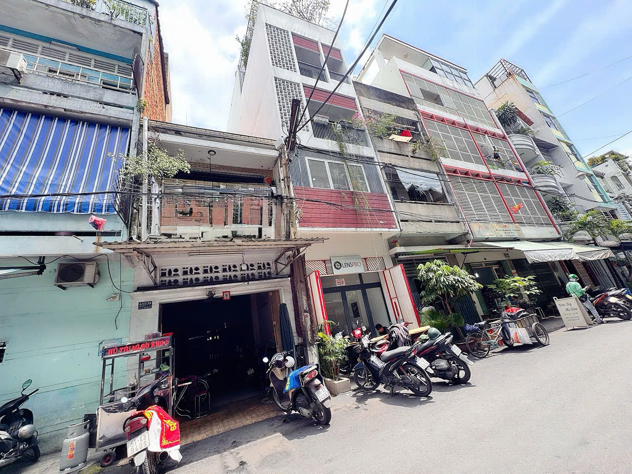 HIẾM BÁN - MẶT TIỀN ĐƯỜNG 10M XE HƠI ĐẬU CỬA ĐIỆN BIÊN PHỦ, QUẬN 3 - 4M*14M - CHÍNH CHỦ 1 ĐỜI XƯA