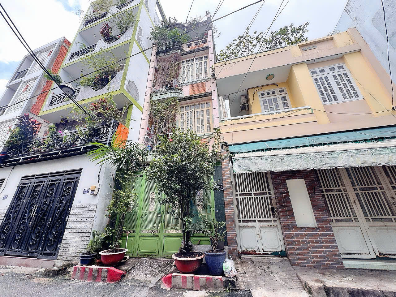 DUY NHẤT NHÀ BÁN NGANG ĐẸP 6M*15M - HXH 8M Đ.TRẦN VĂN ĐANG THÔNG HOÀNG SA & CÁCH MẠNG THÁNG 8, QUẬN 3 - GIANG