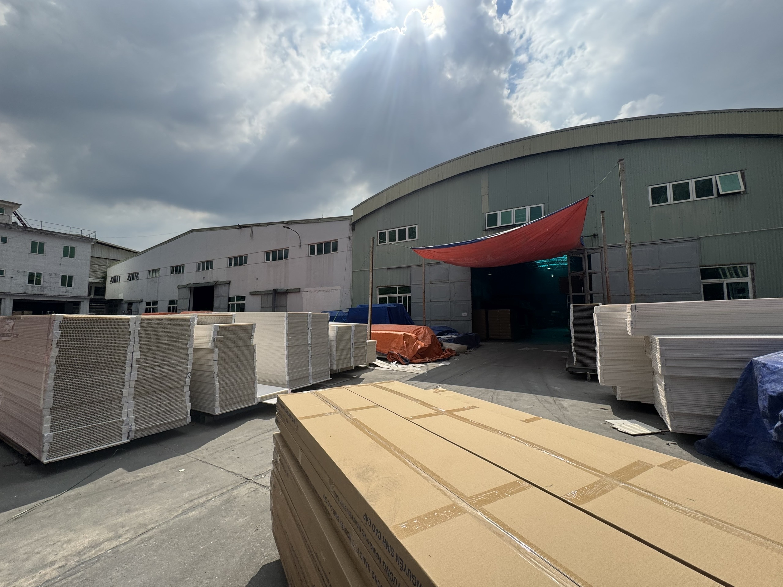 BÁN NHÀ XƯỞNG TẠI BÌNH LỤC, HÀ NAM, DIỆN TÍCH 12.000M2, GIÁ 5X TỶ