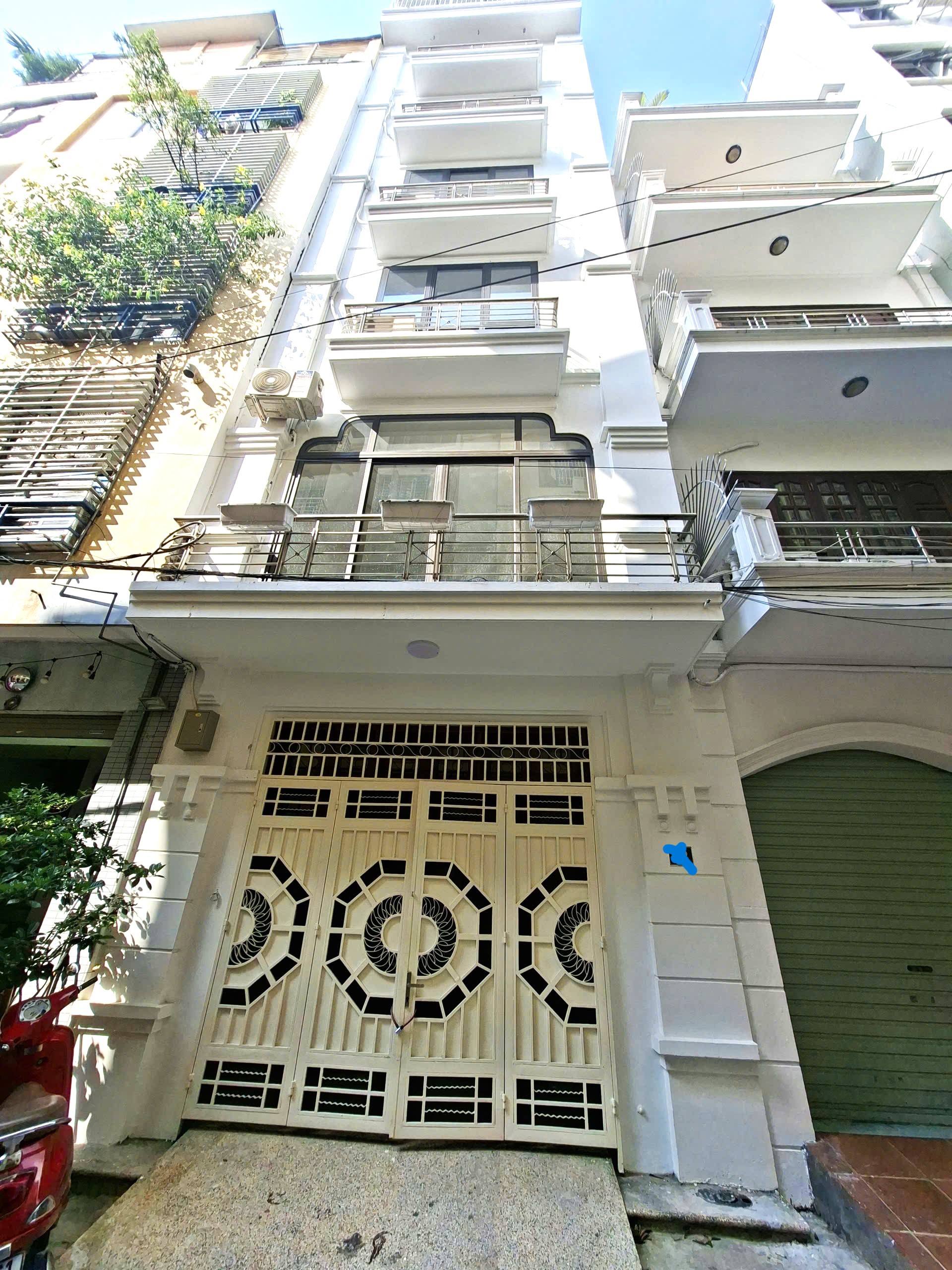 [869] DUY NHẤT! PHÂN LÔ VIP 8 TẦNG THANG MÁY, Ô TÔ TRÁNH, DÒNG TIỀN 60 TRIỆU/THÁNG, 52M2, MT 5M