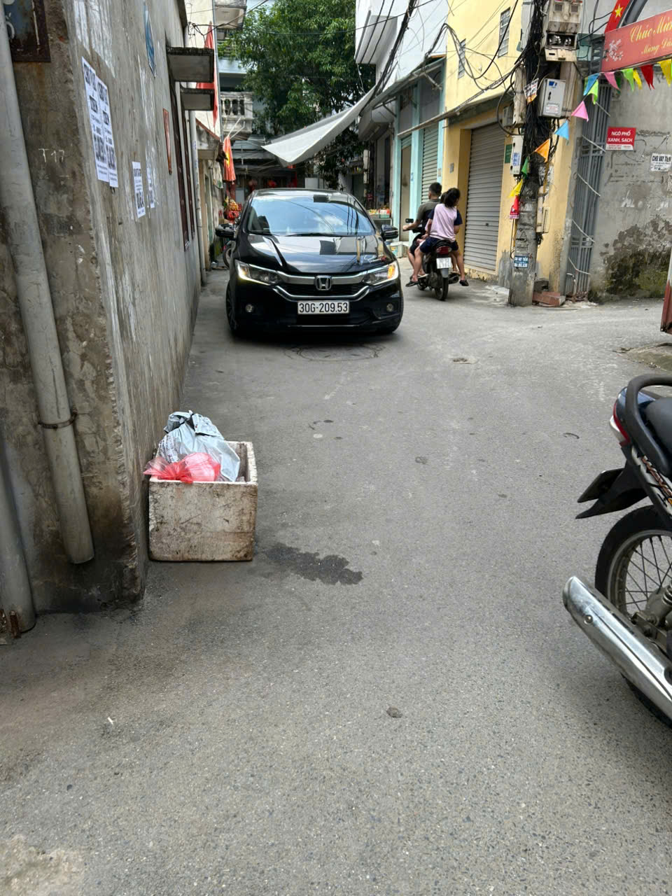 BÁN NHÀ 5 TẦNG HOÀN THIỆN ĐẸP TẠI TỔ 6 ĐA SỸ KIẾN HƯNG, Ô TÔ GẦN