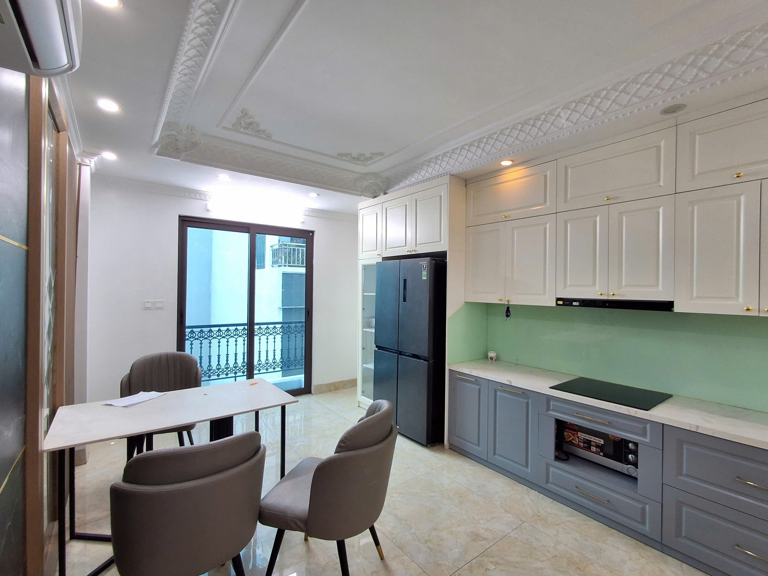 NHÀ ĐẸP Khu TT 918 Phúc Đồng 40 m2 X 6 tầng mặt tiền 3.6 m,13.5 tỷ Long Biên.