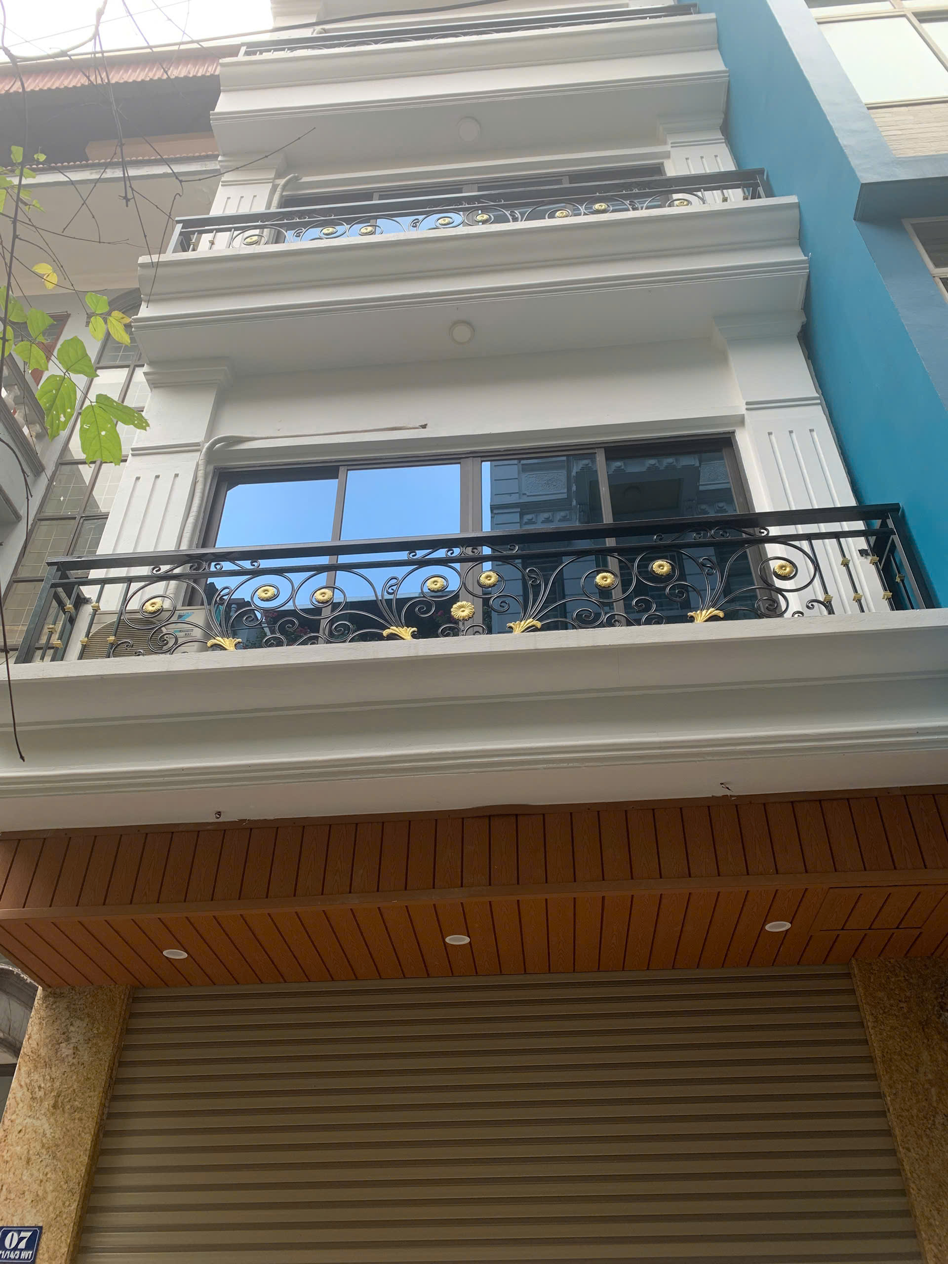 Bán nhà mặt phố Trần Đại Nghĩa – Hai Bà Trưng, gần Đại La, 5 tầng, oto đỗ cửa, lô góc hiếm, kinh doanh sầm uất