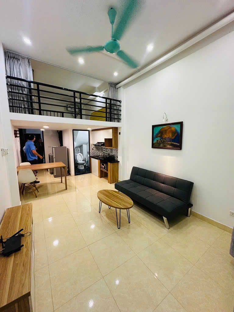 Bán Nhà Gấp Lê Trọng Tấn,75m2 ,Giá Nhỉnh 11Tỷ , Ngõ nông, oto gần , Mặt Tiền Rộng