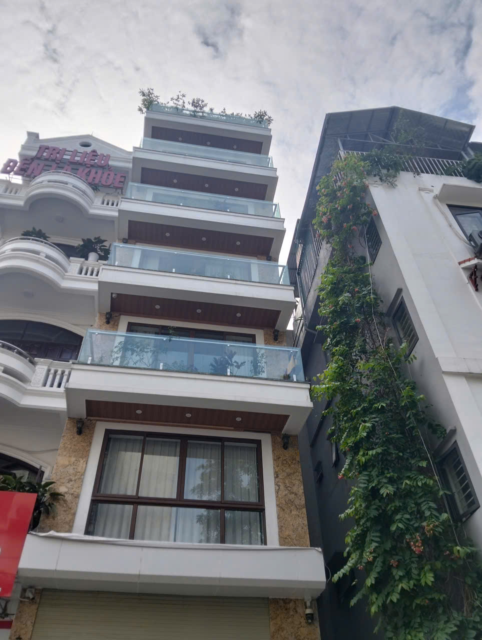 BÁN NHÀ MẶT PHỐ KHUẤT DUY TIẾN TÒA NHÀ VĂN PHÒNG 9 TẦNG DIỆN TÍCH KHỦNG 143M² GIÁ CHỈ 70 TỶ