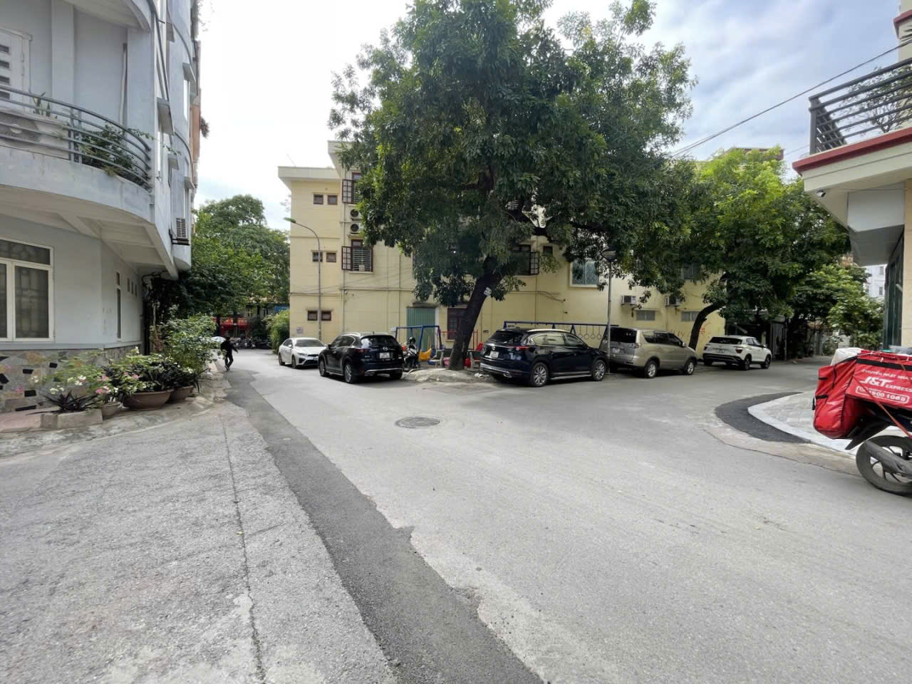 Bán nhà Khu đô thị văn Quán 55 m 4 tầng mt 4.8 m vị trí kinh doanh đường thông ô tô tránh giá 13 tỷ