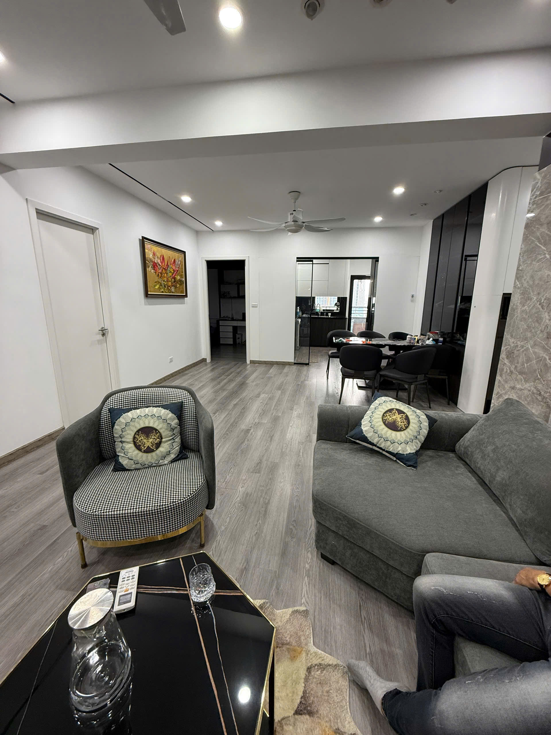 Chính chủ nhờ Bán căn góc Vimeco 136m2, 4PN, full nội thất mới 100%, ở cực sướng