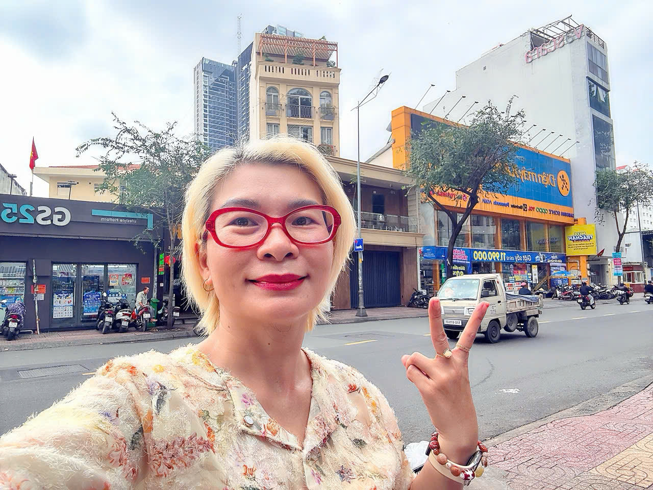 BÁN SIÊU PHẨM NGANG LỚN 8M*38M - MẶT TIỀN Đ.CỐNG QUỲNH, NGUYỄN CƯ TRINH, QUẬN 1 - CẤP PHÉP XÂY DỰNG CAO TẦNG BUILDING