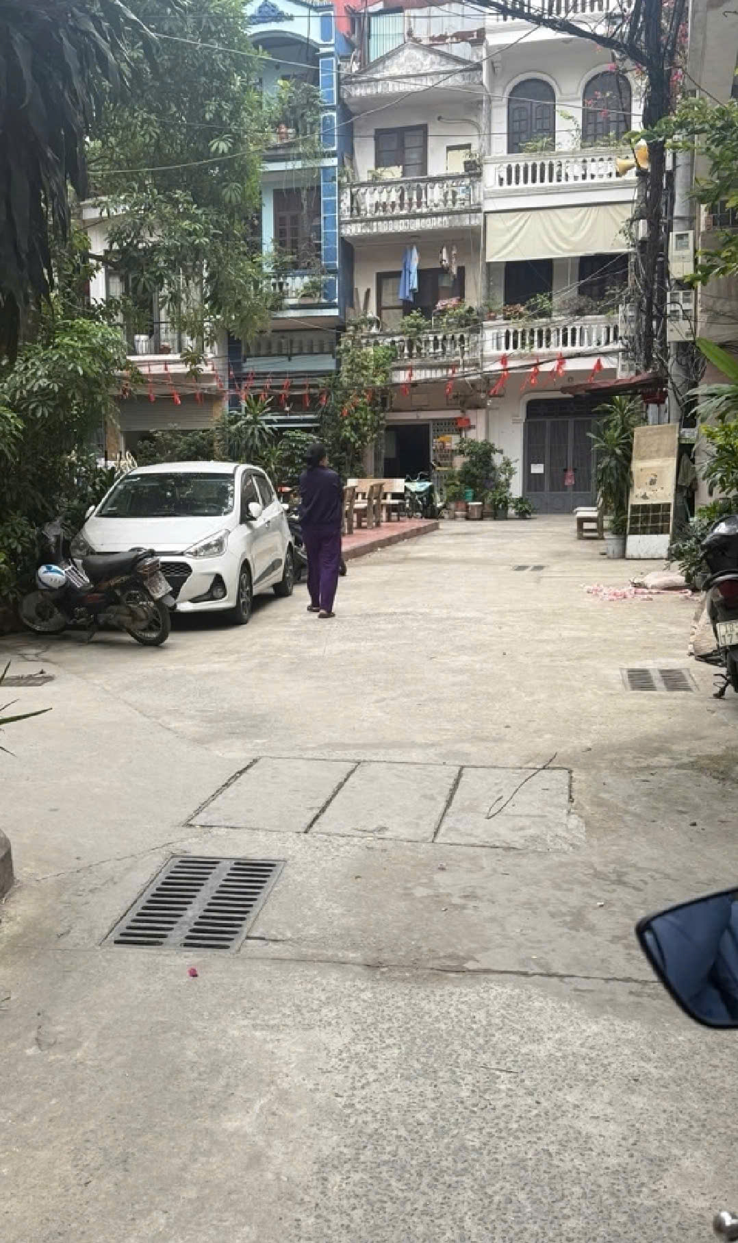 CẦU GIẤY - ÔTÔ ĐỖ CỬA - DT 40M² × 5 TẦNG - GIÁ 13,5TỶ (THƯƠNG LƯỢNG)