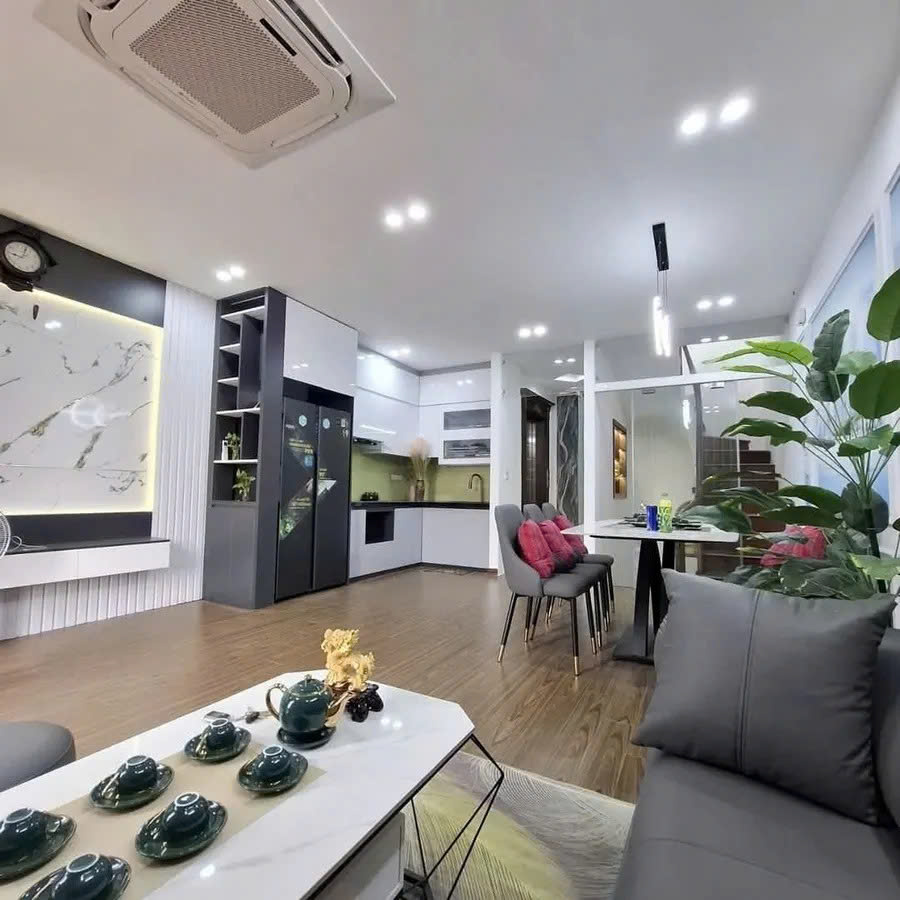 Đẹp Hoàng Văn Thái 50m2, 7 tầng long lanh, mặt tiền 5m Gara ô tô 21.2 tỷ VIP Thanh Xuân