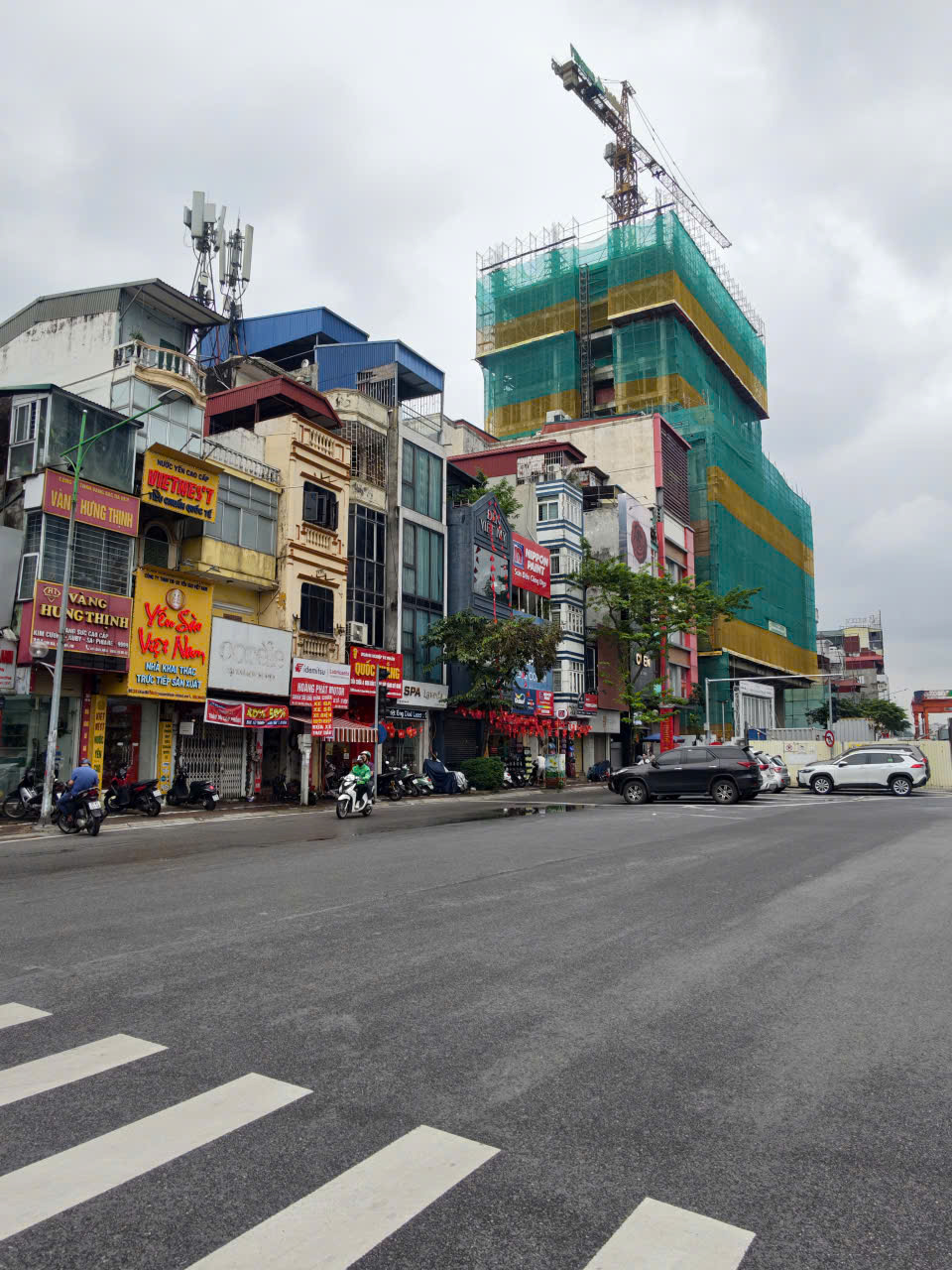 Bán nhà mặt phố Cổ Bi 210m 3 tầng mặt tiền 10m giá 52 tỷ