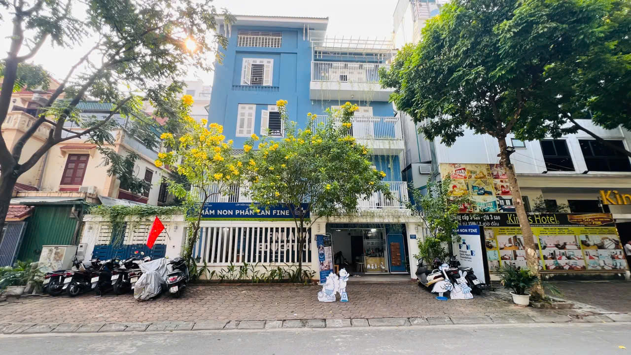 Cho thuê Biệt thự KĐT vinaconex3 Trung Văn. DT 180M x 4,5T, đã hoàn thiện. Giá 50tr/tháng .LH : 0964769634