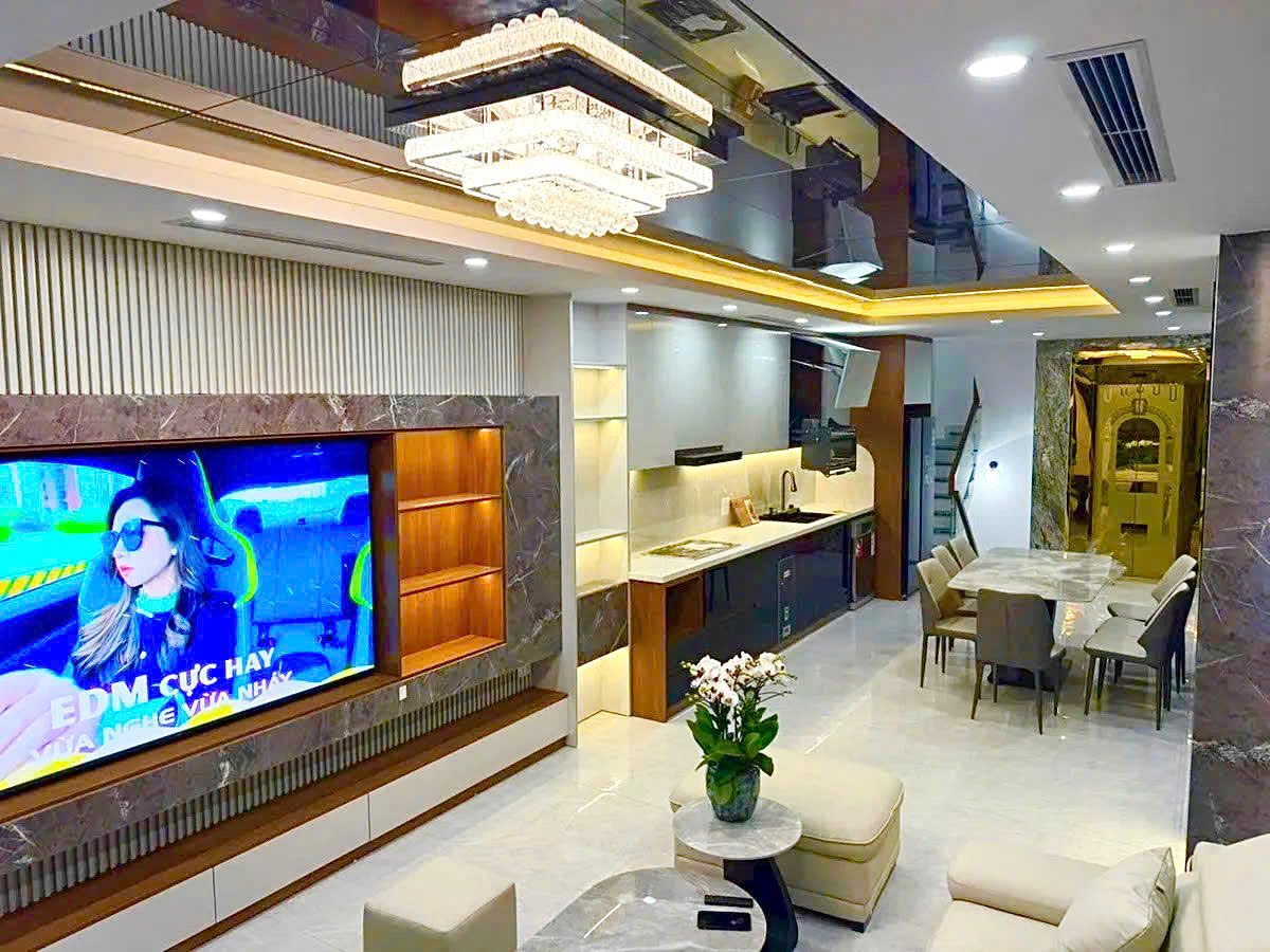 NHÀ ĐẸP GIÁ RẺ QUẬN ĐỐNG ĐA 35M²*5T THANG MÁY, NGÕ RỘNG 3M, NHÀ ĐẸP ĐÓN TẾT GIÁ 8.5 TỶ