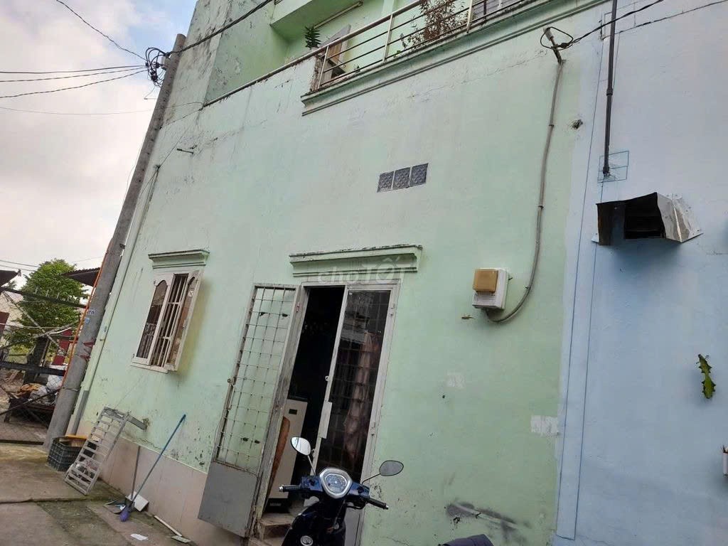 NHÀ ĐẸP- GIÁ TỐT - CẦN BÁN NHANH CĂN NHÀ TẠI Đường Huỳnh Thị Na, Đông Thạnh, Hóc Môn, HCM