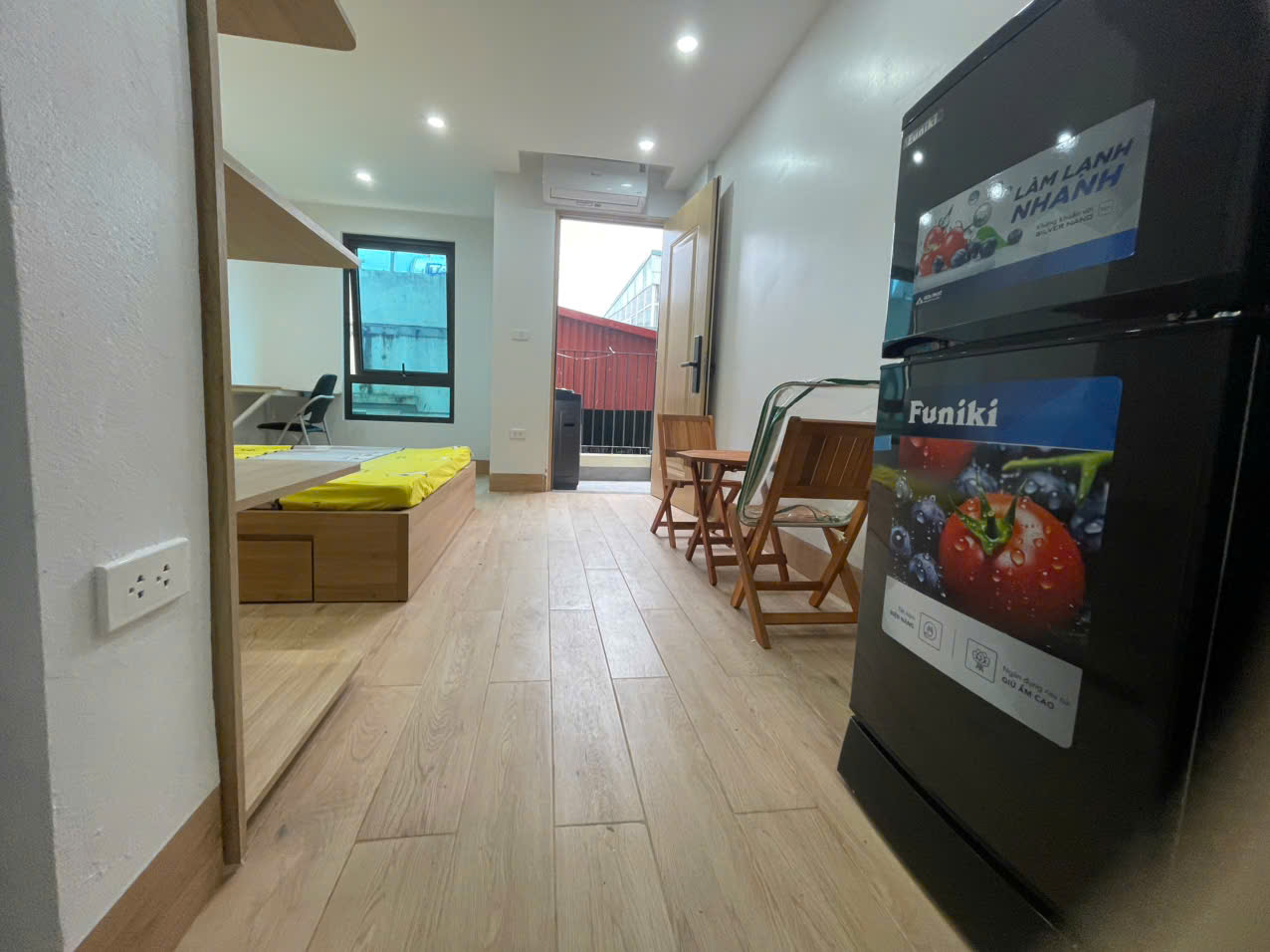 CHÍNH CHỦ CHO THUÊ CCMN MỚI FULL ĐỒ, BAN CÔNG THOÁNG