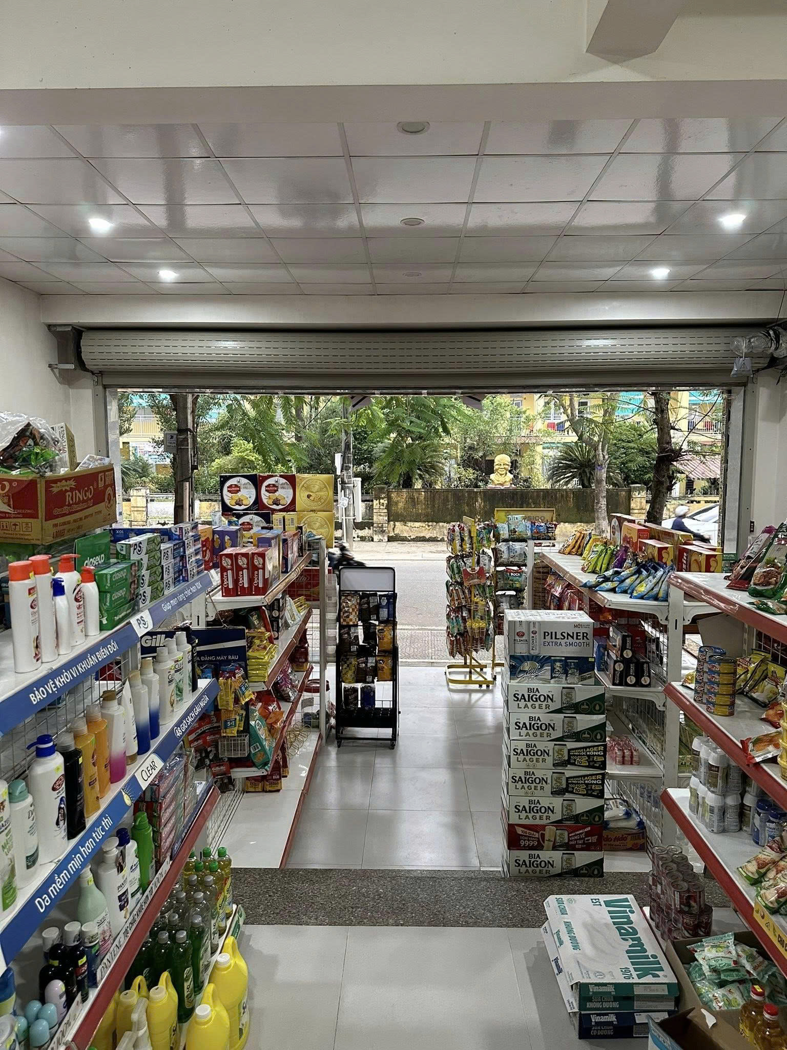 CHO THUÊ MẶT BẰNG RỘNG RÃI MẶT TIỀN NGUYỄN TRÃI – TRUNG TÂM TP HUẾ