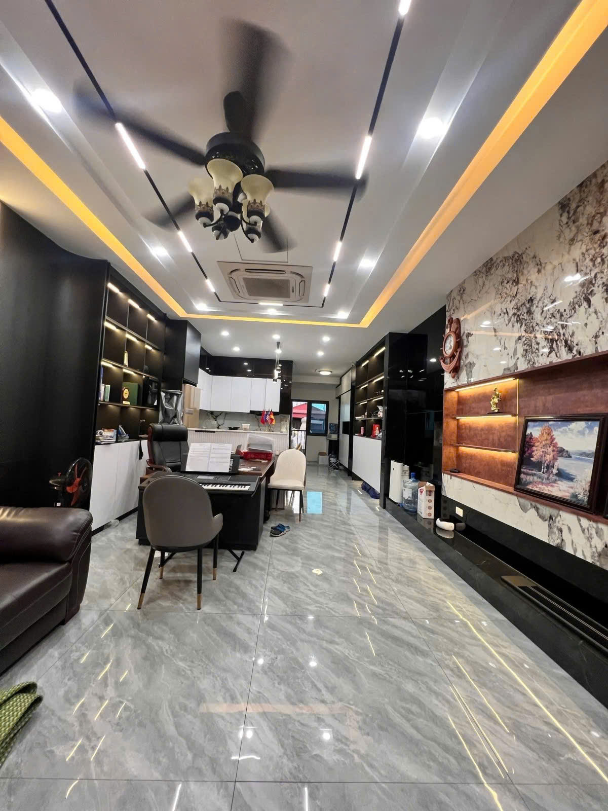 BÁN NHÀ KDT LINH ĐÀM- HOÀNG MAI, 73/80 M2, 5 TẦNG TM, MT 5 M, GIÁ 29,95 TỶ.