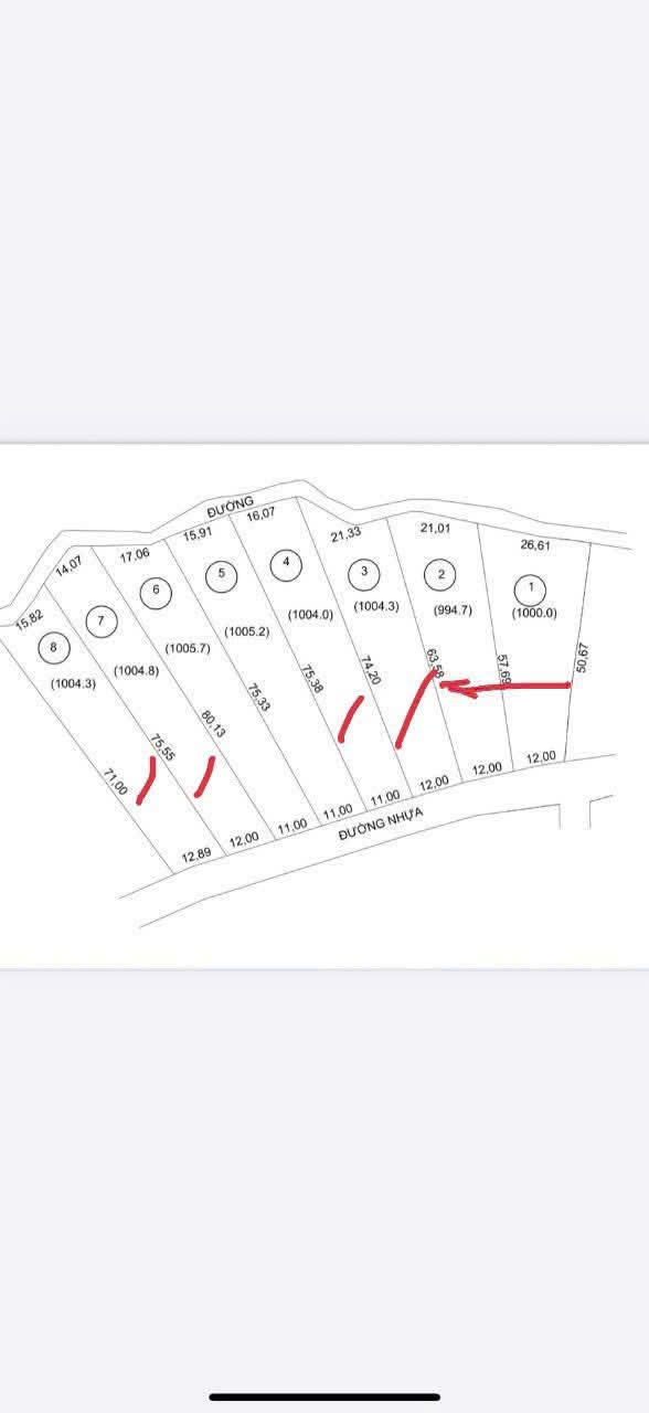 1000m . Có 80 thổ cư . Ngang 11 sâu 83 2mt trước sau
