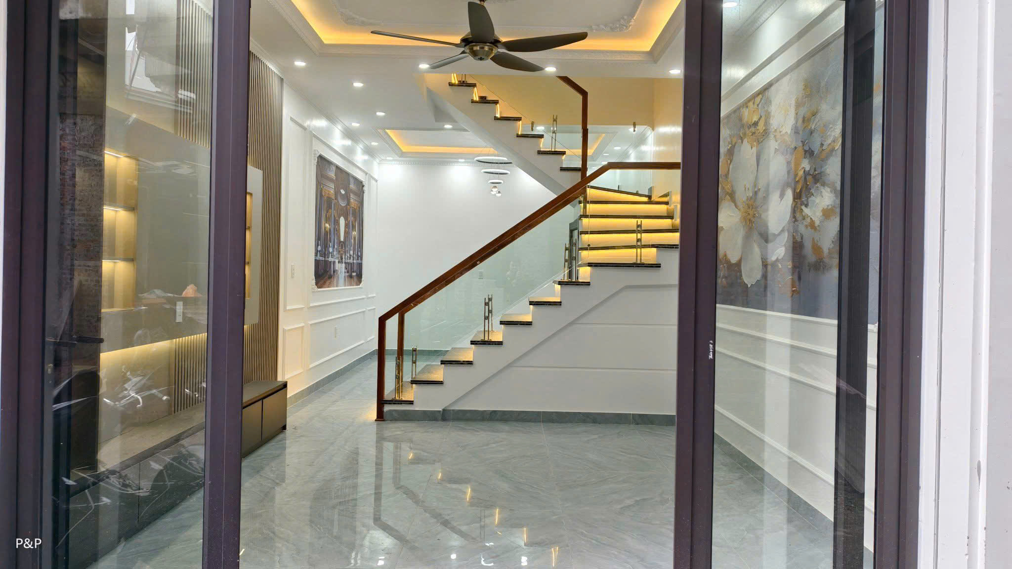 BÁN NHÀ LÔ GÓC 3 TẦNG ĐỘC LẬP TẠI TRUNG HÀNH – ĐẰNG LÂM, CÓ SÂN CỔNG ĐỂ XE