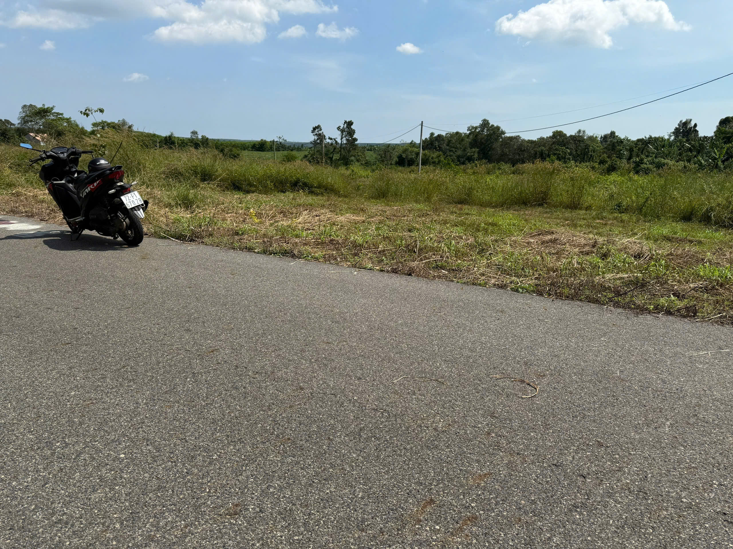 Chủ cần bán miếng đất xã suối rao thôn Huyện châu đức BRVT