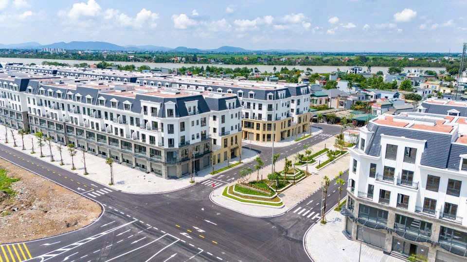 Nhà 5 tầng sổ đỏ ngay cạnh chung cư Vinhomes Thanh Hóa -5.3x tỷ