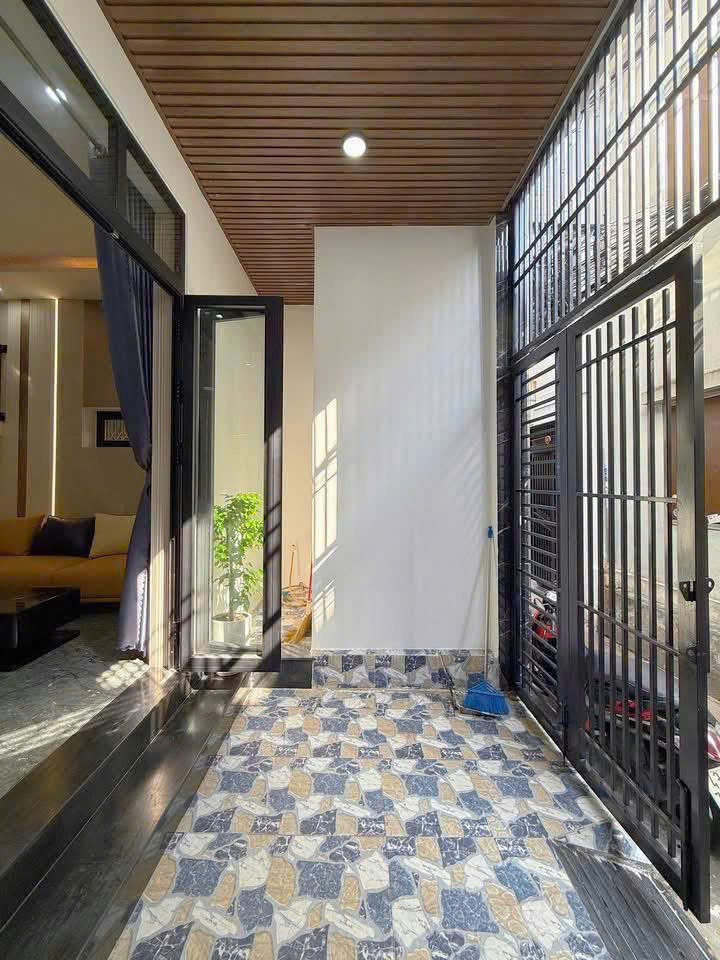 PHỐ VIP TRUNG KÍNH - CHỈ HƠN 200Tr/M2