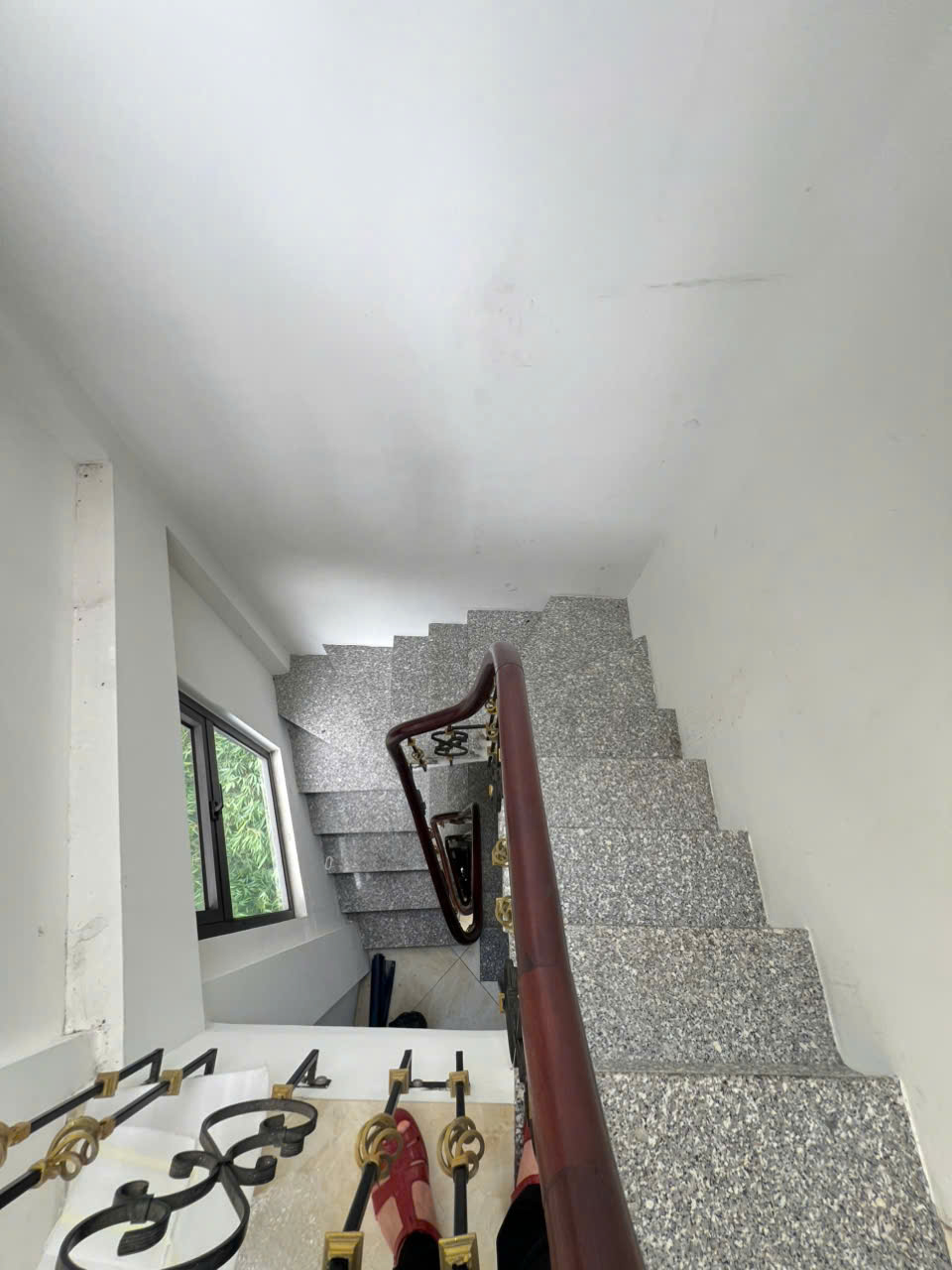 18.11.25.1 phân lô Láng Hạ, ô tô chạy vòng quanh nhà 6 tầng thang máy mới kính coong