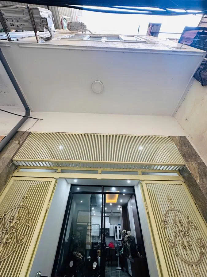 Cần bán Nhanh căn nhà đẹp ở ngay mặt ngõ gần phố Đại La 45m giá nhỉnh 8 tỷ