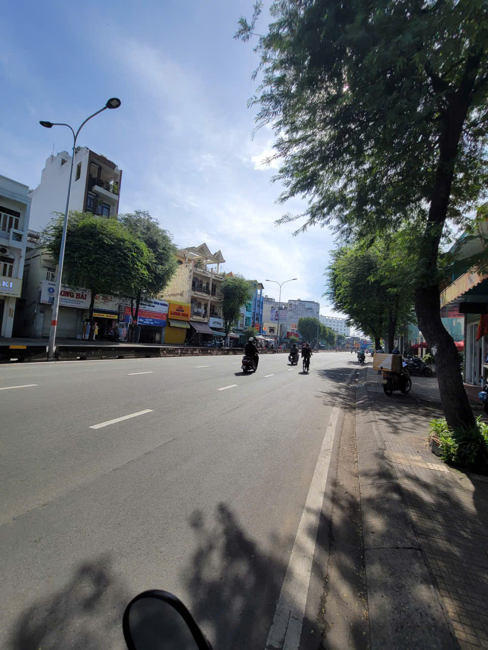 BÁN NHÀ TÂN PHÚ GẦN TRỤC LÊ TRỌNG TẤN - 5 TỶ 7 - 40M2