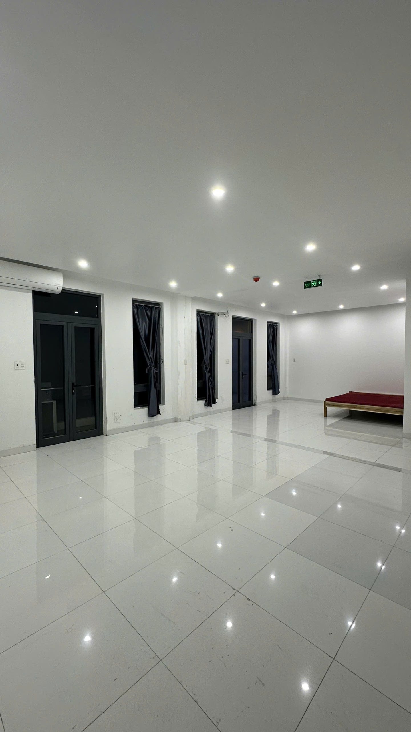 CHO THUÊ NHÀ MẶT ĐƯỜNG MÊ LINH – MẶT BẰNG & PHÒNG TRỌ