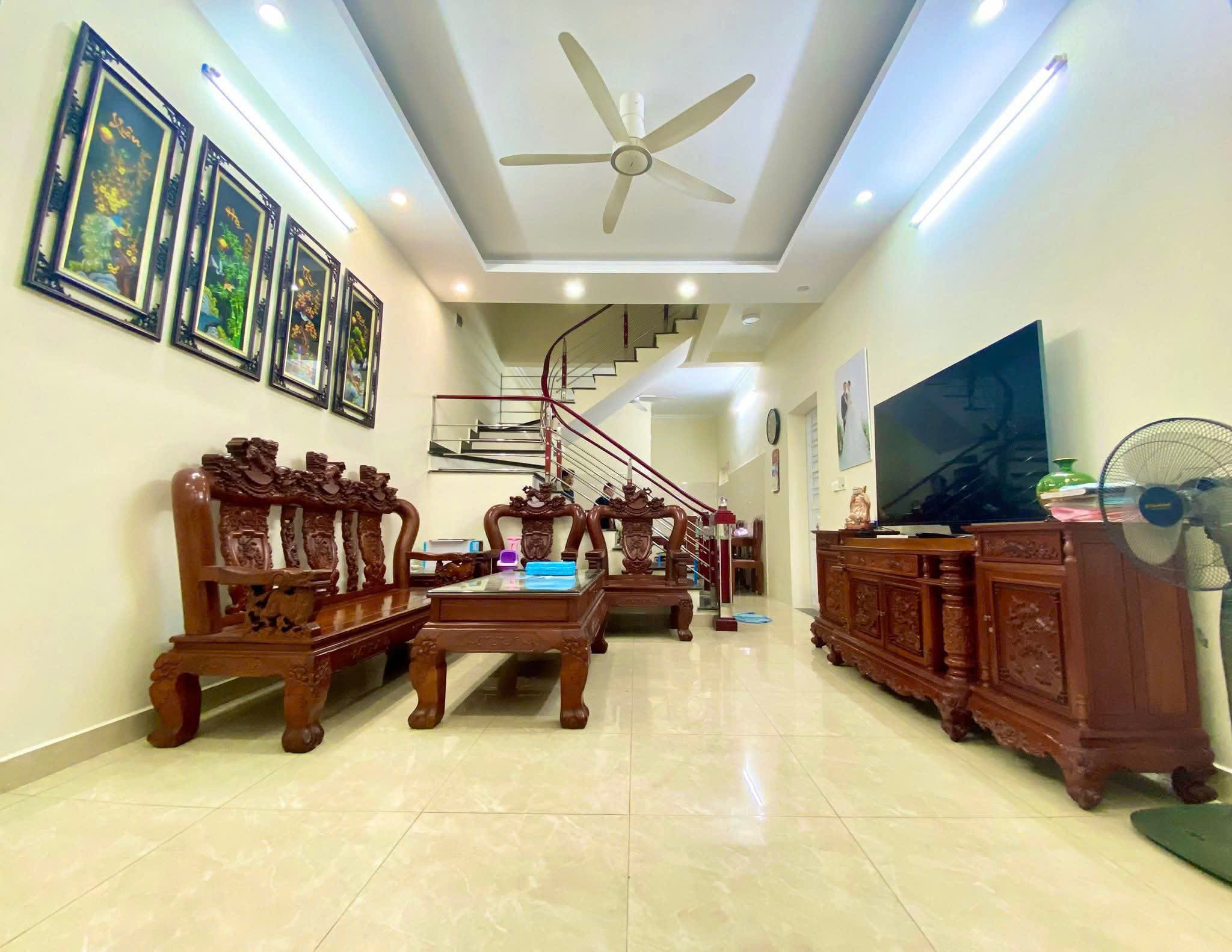 BÁN GẤP NHÀ 3 TẦNG ĐỘC LẬP - LÔ GÓC 2 MẶT NGÕ THOÁNG MÁT - ĐẰNG HẢI, HẢI AN, HẢI PHÒNG Vị trí VÀNG, Khu vực AN NINH,