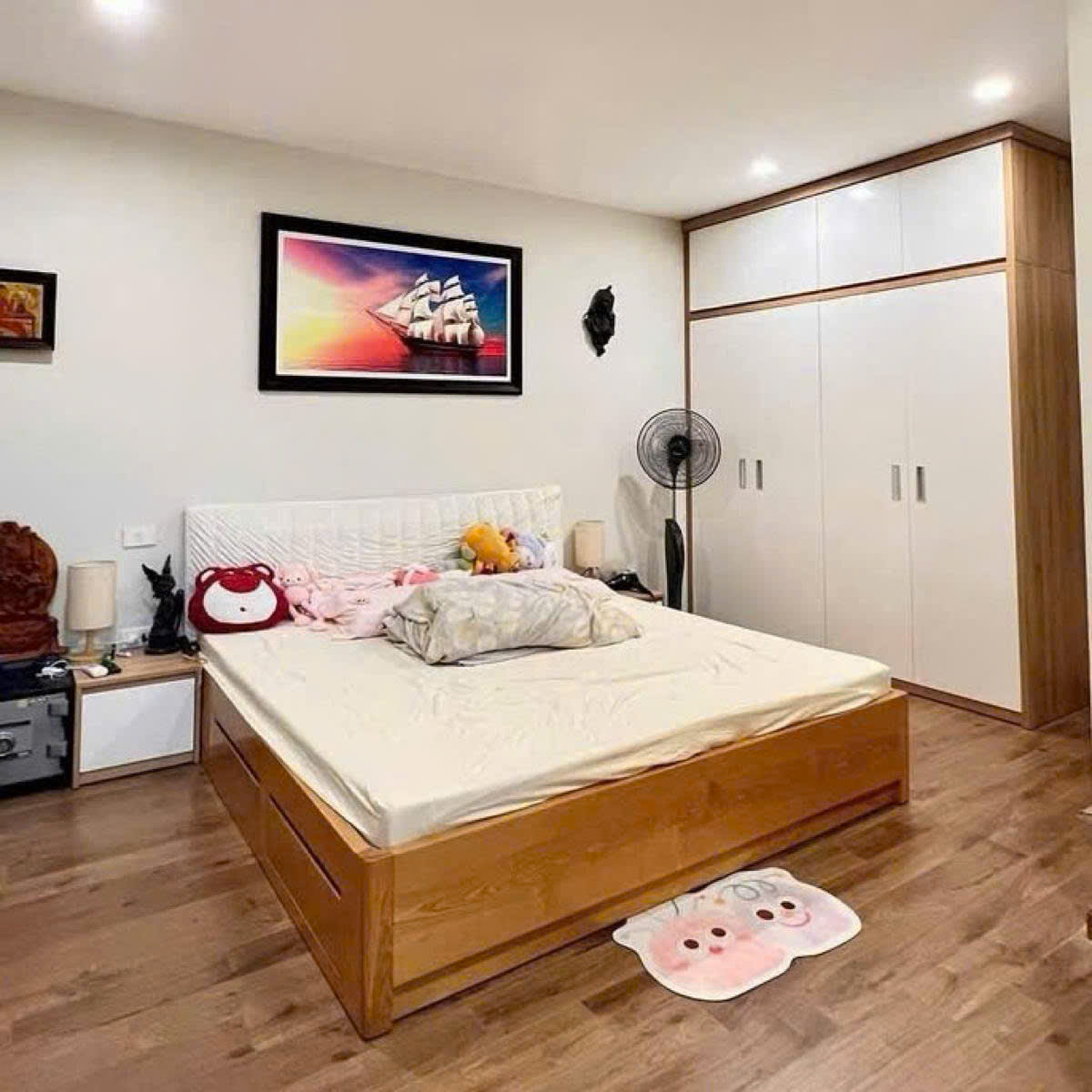 Bán Nhà mặt phố Giá 35 tỷ Quán Thánh Ba Đình 86m2 bán Tầng 1 mặt tiền 5.6m