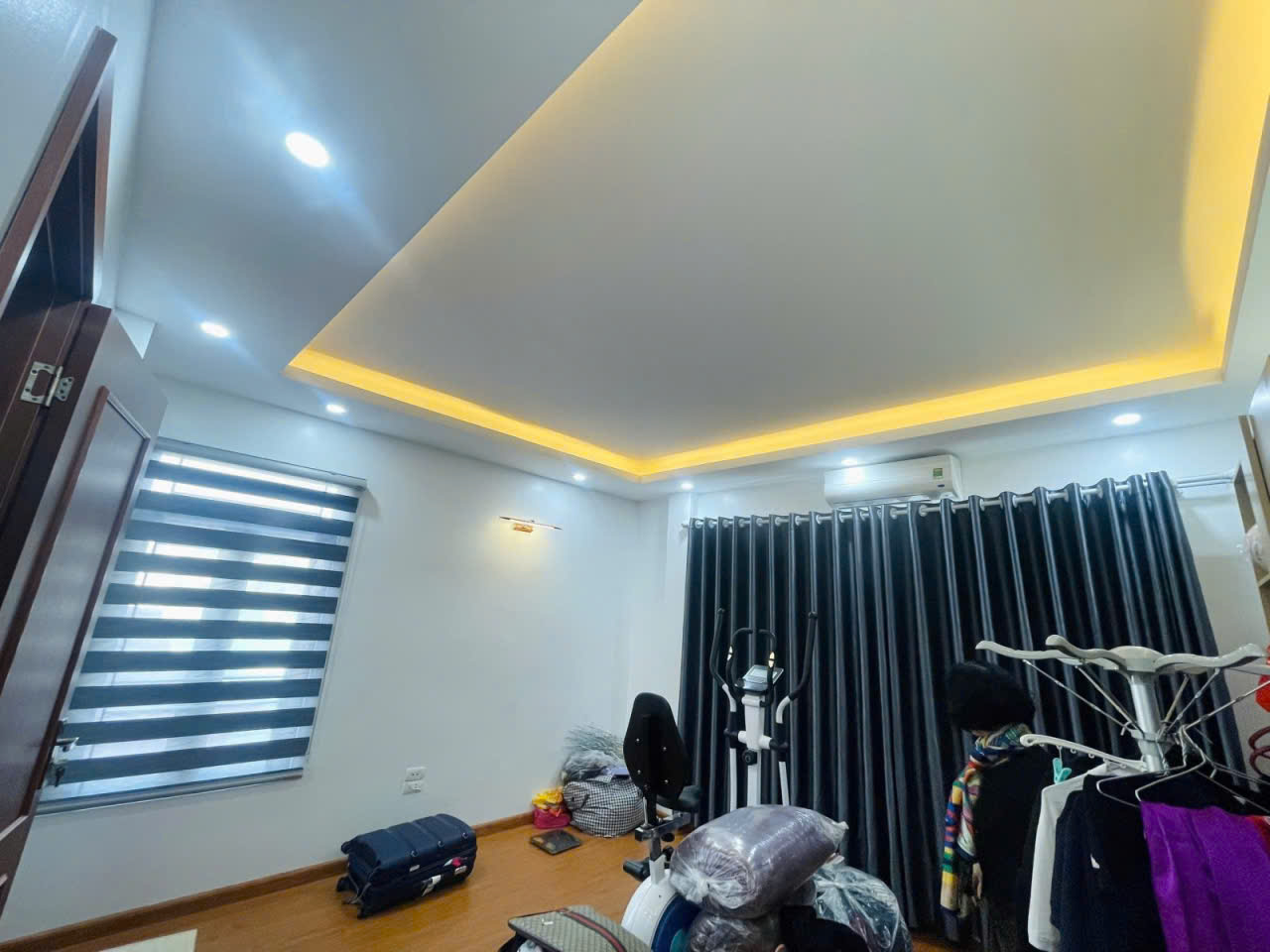 NHÀ ĐẸP Ở NGAY - LÔ GÓC 2 MẶT THOÁNG VĨNH VIỄN - FULL NỘI THẤT- Xuân La 32m, 5 tầng, mặt tiền 5,1m, 8,95 tỷ