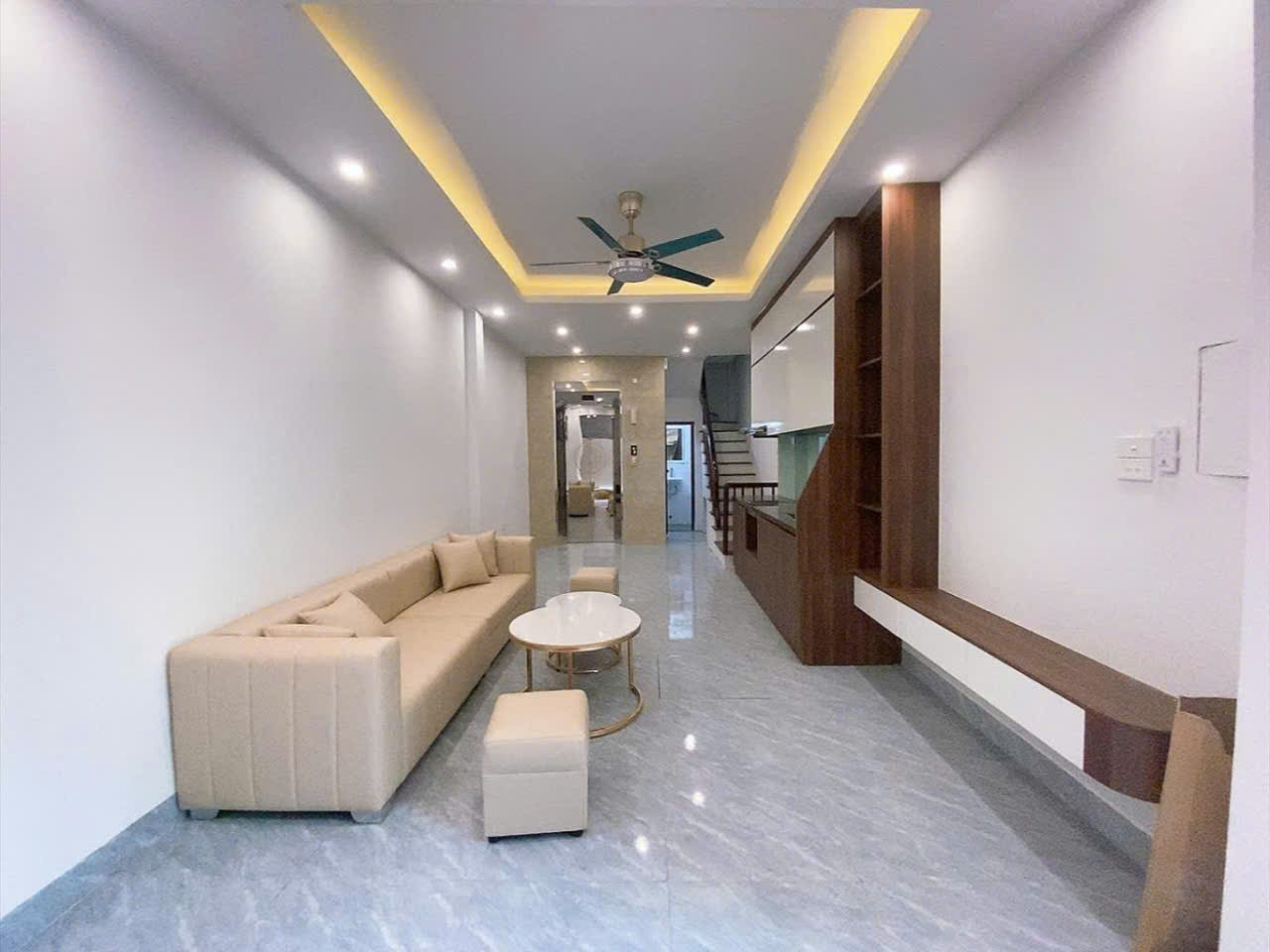 HOA HẬU VĂN PHÚ 35M HƠN 9 TỶ 5 TẦNG THANG MÁY _ÔTÔ ĐỖ CÁCH NHÀ 5M_ GẦN GAS TÀU ĐIỆN_FULL NỘI THẤT