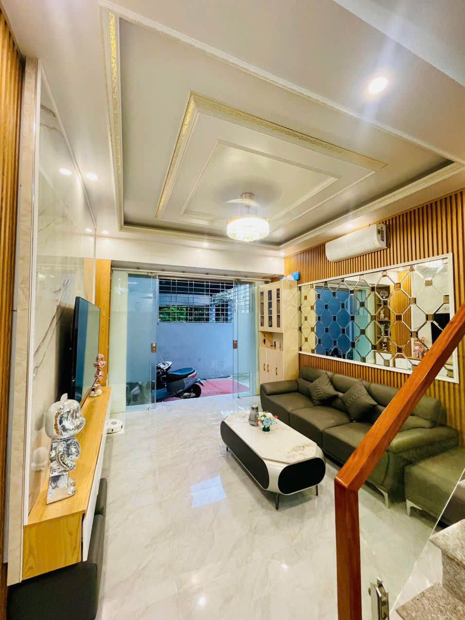 Mở bán căn nhà Gốc dân tại mặt ngõ Kiều sơn Văn Cao - oto đến cửa chỉ nhô 3 tỷ