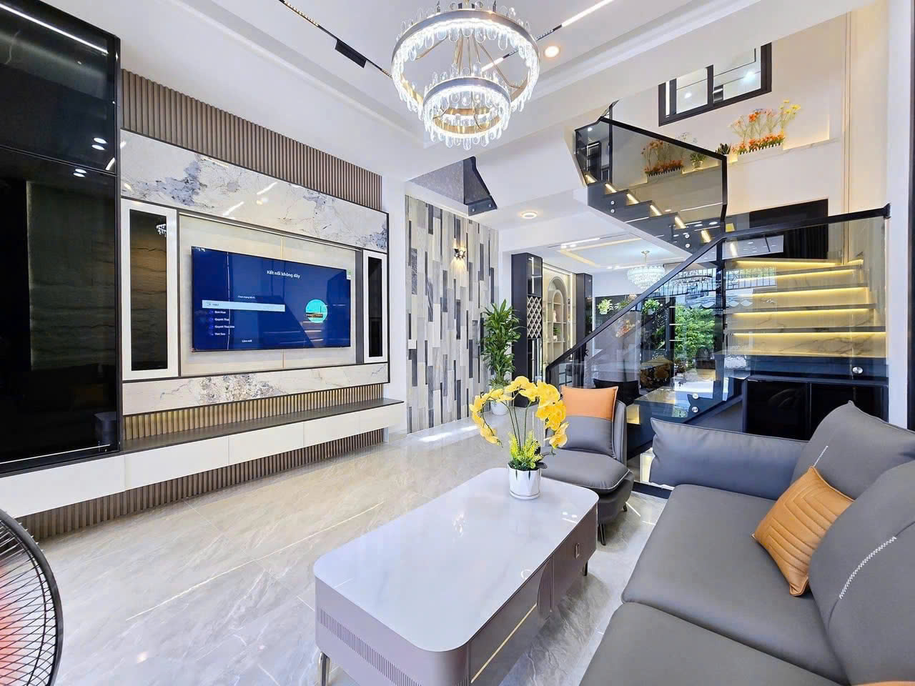 Nhà Phân lô quân đội Nguyễn Ngọc Nại – Thanh Xuân, ngõ thông ô tô. 6 Tầng thang máy - Nhỉnh 15 Tỷ.