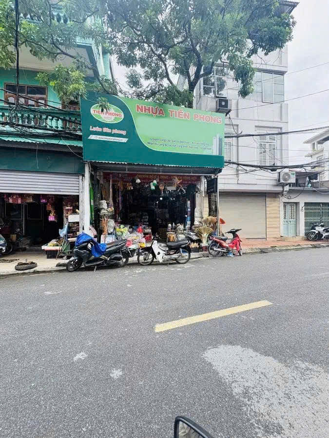 MẶT PHỐ VÂN ĐỒN-TRUNG TÂM HAI BÀ-92M 2T-MẶT TIỀN RỘNG-VỈA HÈ-KINH DOANH CỰC ĐỈNH