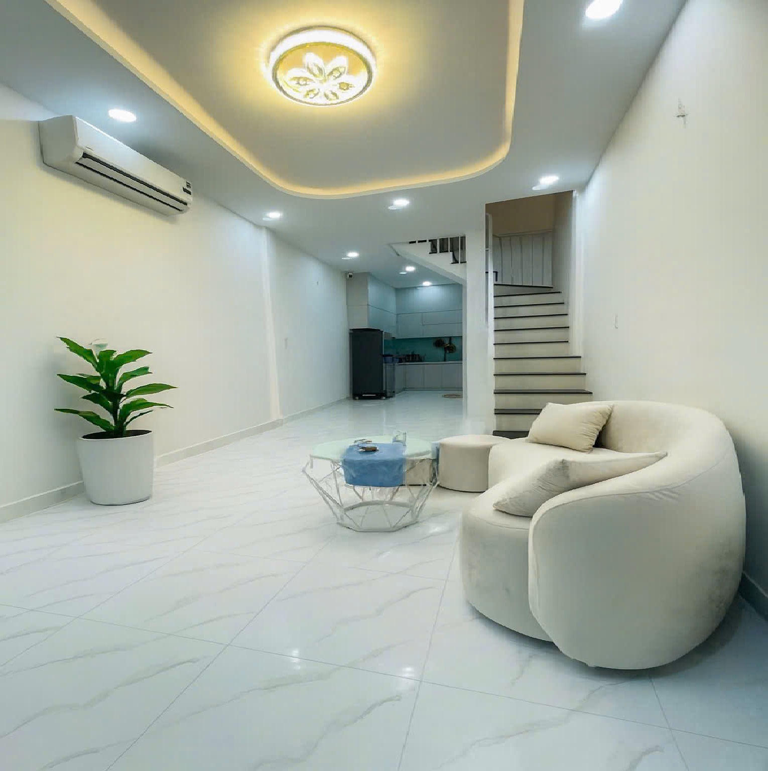 Nhà đẹp QUẬN PHÚ NHUẬN - hẻm Ô tô Huỳnh Văn Bánh - 3 x 10 m - 6.4 tỷ