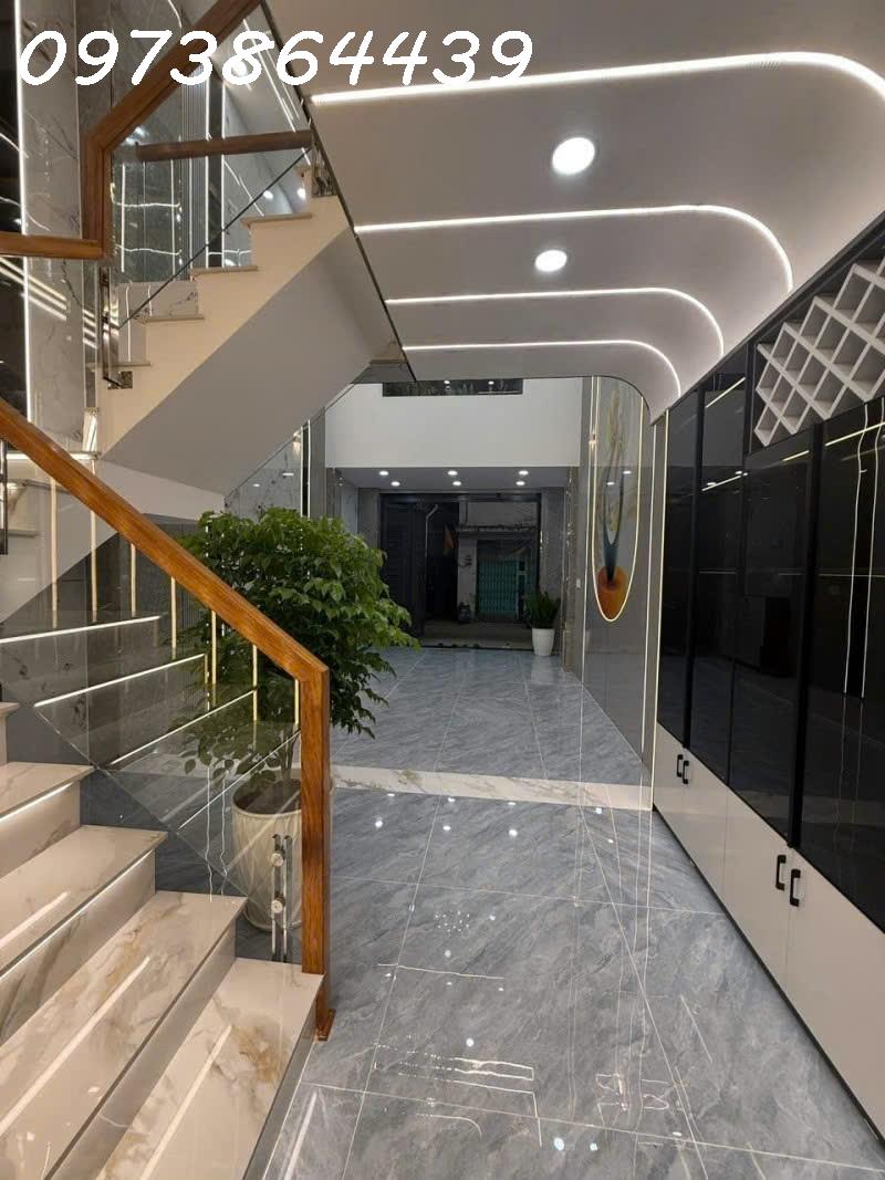 NHÀ 5 TẦNG THIẾT KẾ SANG TRỌNG HIỆN ĐẠI - 62M2 - FULL NỘI THẤT- HẺM XE HƠI THÔNG HUỲNH THỊ HAI VÀ TÔ KÝ -P. TRUNG MỸ