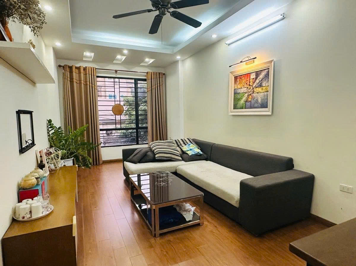 Bán nhà Hàng Mành, 35m2, 4 tầng, mặt tiền 3.2m, 21.5 tỷ, ngõ rộng thoáng, kinh doanh đỉnh