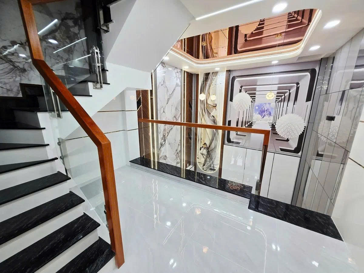 THIẾT KẾ ĐẸP FULL NỘI THẤT – LÊ VĂN QUỚI – HXH TRÁNH – 5 TẦNG MỚI – 44M² – NHỈNH 6 TỶ