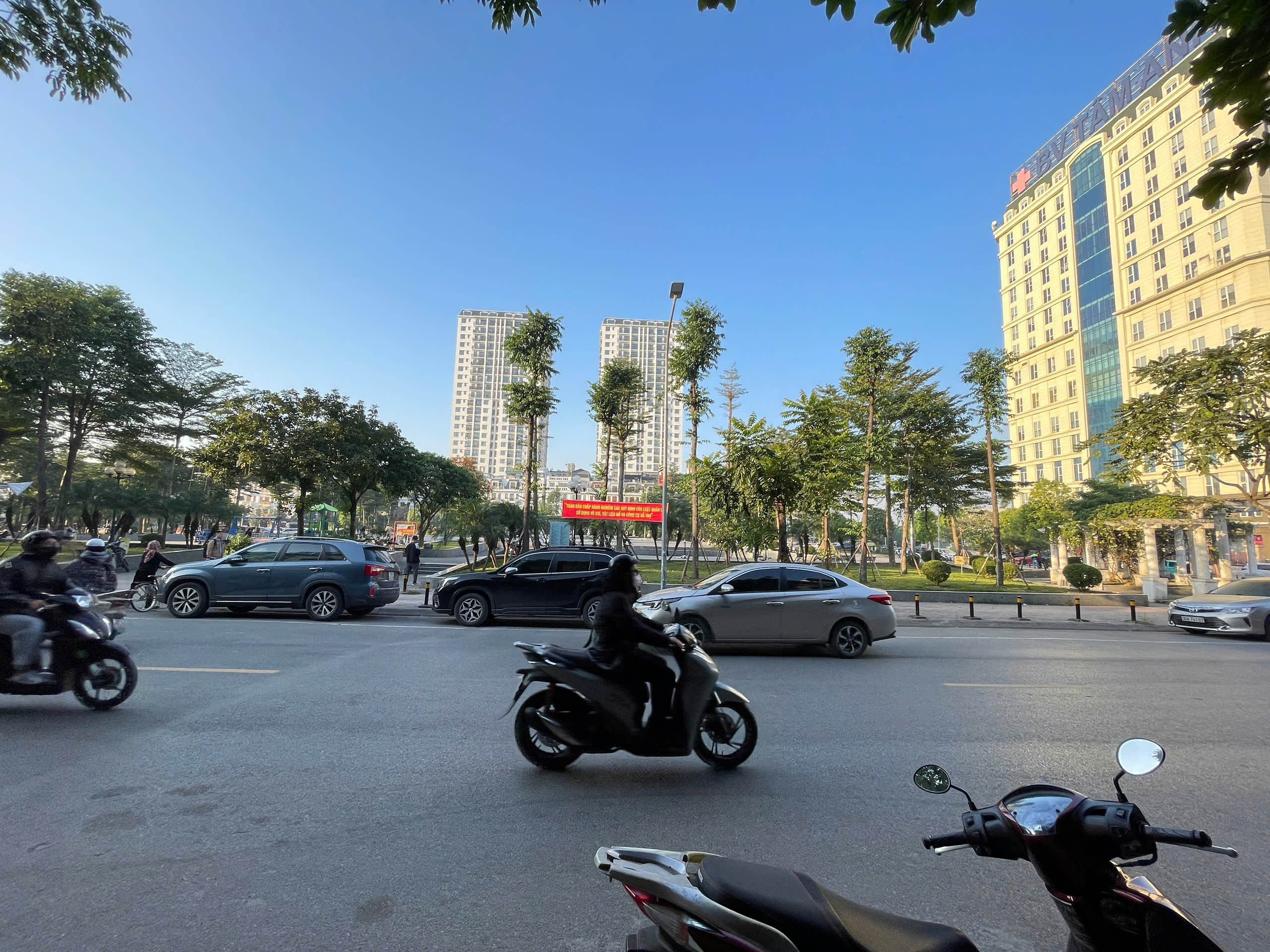 BÁN NHÀ ĐẸP PHỐ NGUYỄN SƠN – OTO VÀO NHÀ – 80M², MT 4.6M – GIÁ NHỈNH 20 TỶ