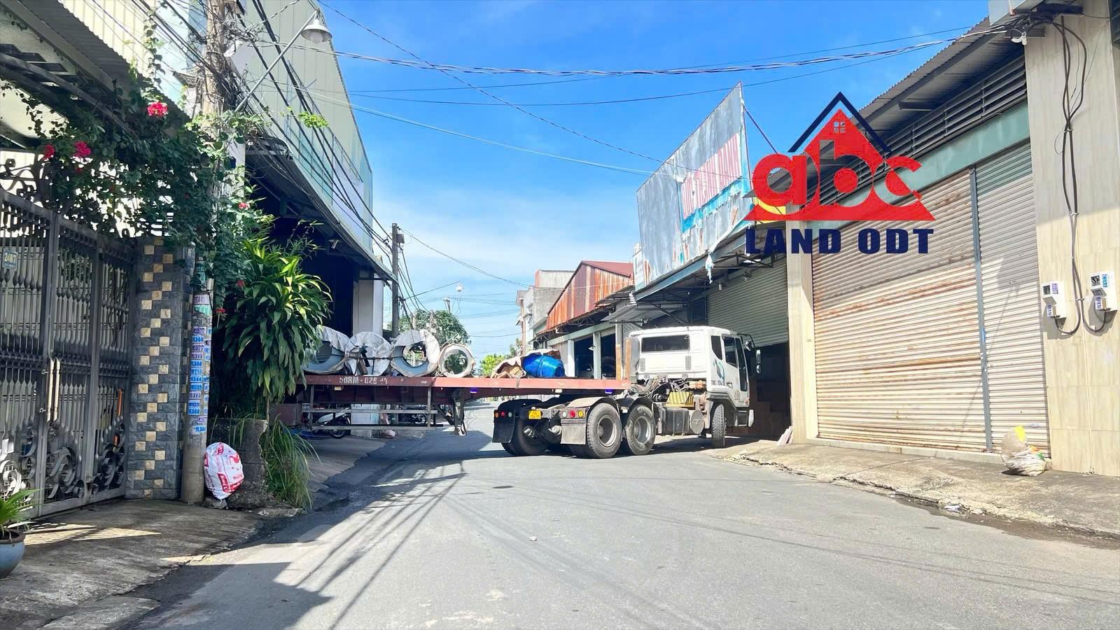 X134 bán nhà xưởng kiên cố thích hợp đầu tư sản xuất, khuôn viên SX riêng, giấy tờ đầy đủ